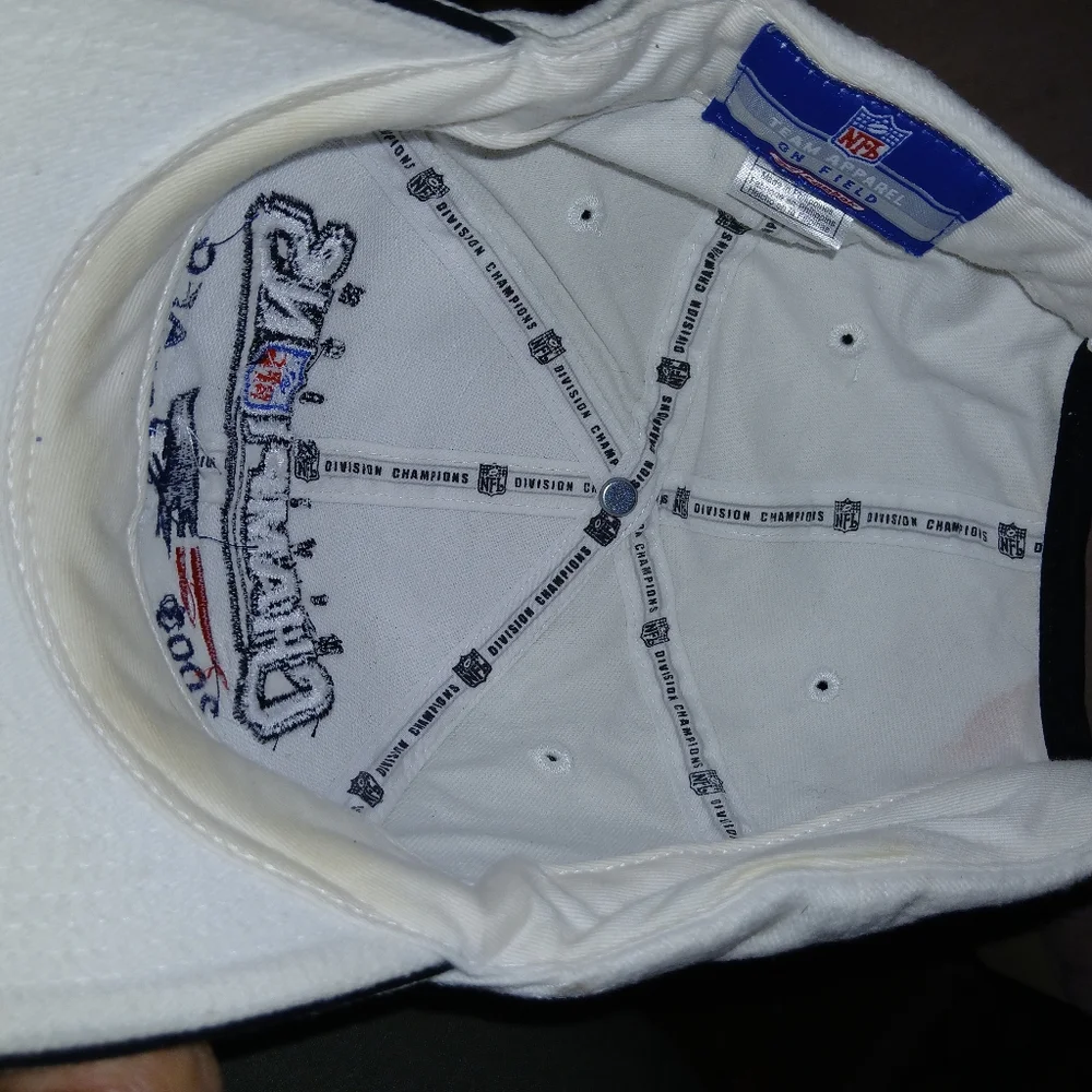 Reebok New England Patriots 2003 AFC East Division Champions snapback hat